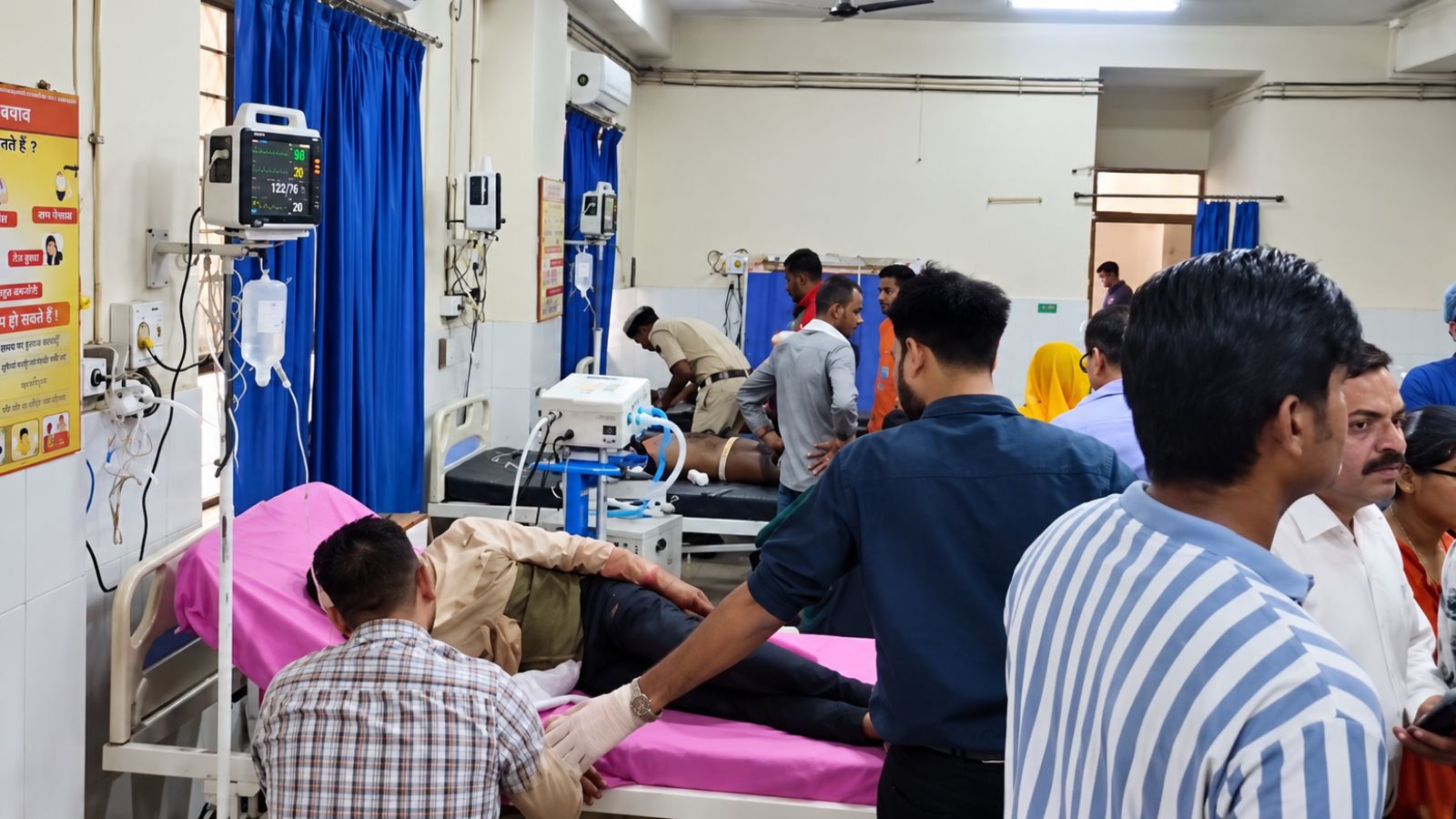One dead, several injured in DTC bus collision with multiple vehicles in Delhi